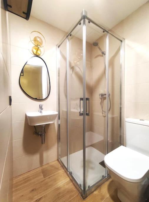 Oasis Suites Fernando IV 塞维利亚 外观 照片